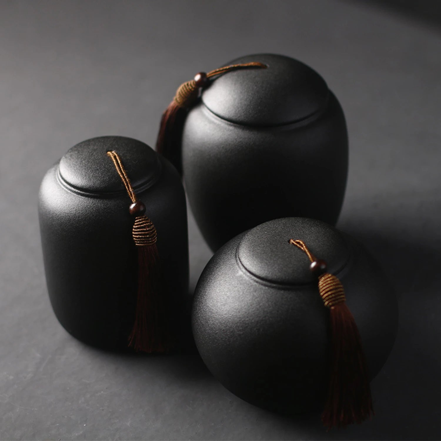 Beautiful, elegant, and stunning black ceramics pet urns for ashes - Pettributemarkers - 